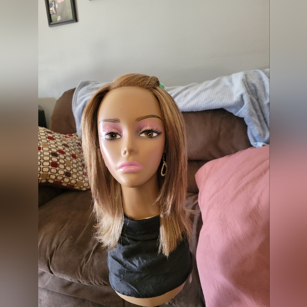 Hunter HT By Tony Of Beverly Wigs In The Color Bamboo! 100% Handtied Luxury Wig! - Picture 8 of 13